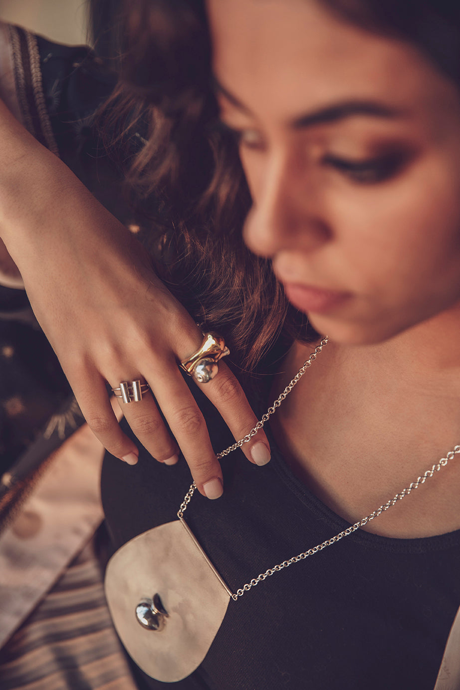 Double Tube Twist Ring