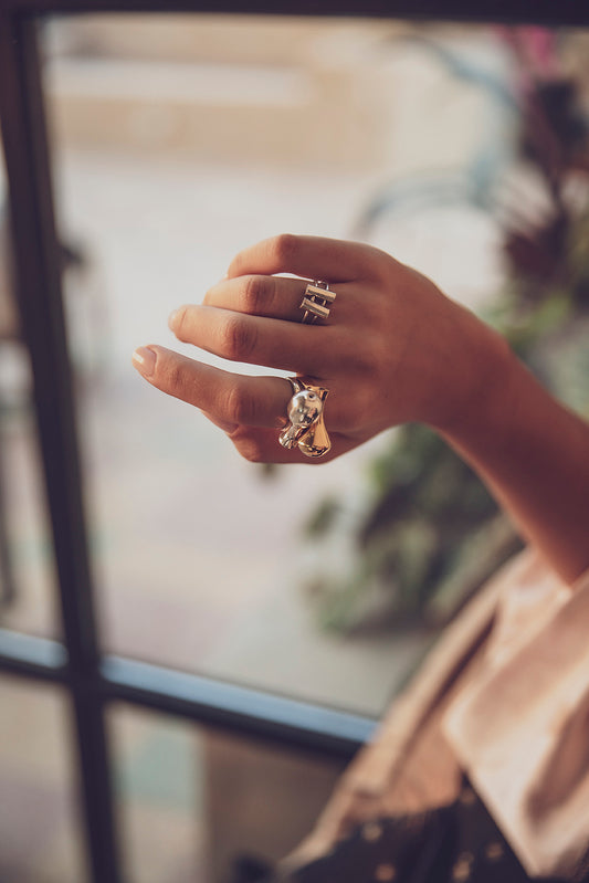 Double Tube Twist Ring