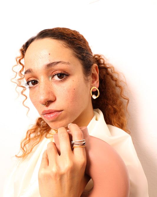 O-Silhouette Stud Earring