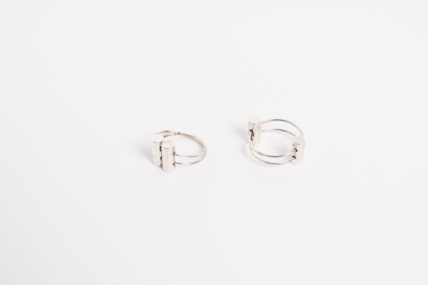 Double Tube Twist Ring