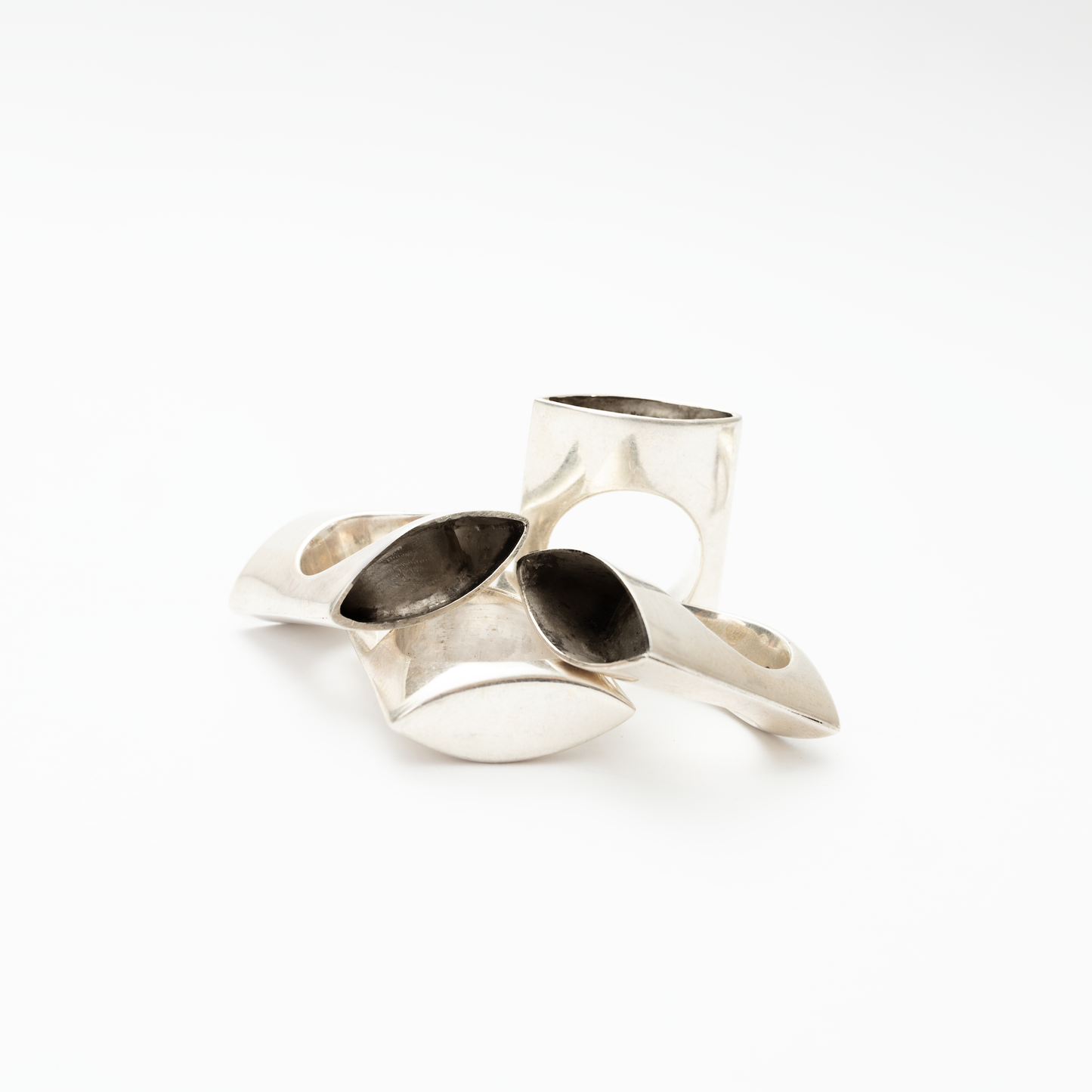 Hollow Contour Ring